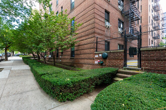 3840 Greystone Ave in Bronx, NY - Building Photo - Building Photo