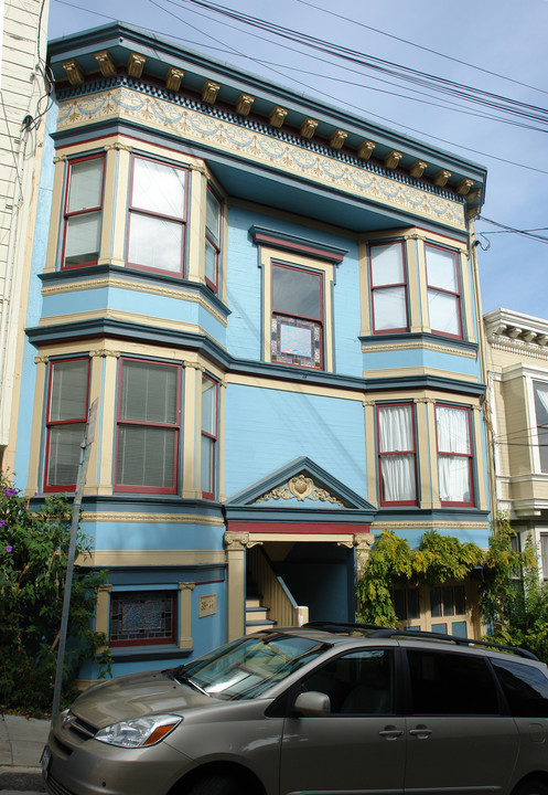 36 Lloyd Street in San Francisco, CA - Building Photo