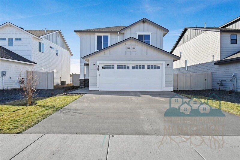 3891 N Chelmsford Ave in Meridian, ID - Building Photo