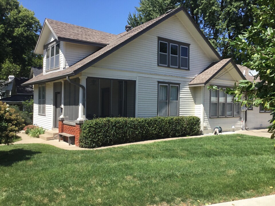 2709 Folsom St in St. Joseph, MO - Building Photo