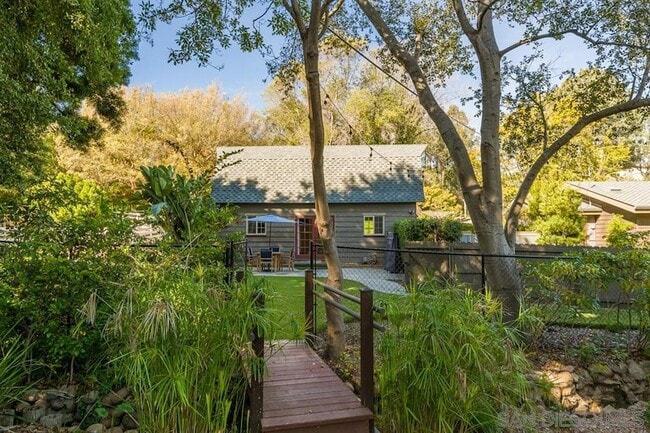 4910 Ladera Sarina in Del Mar, CA - Building Photo - Building Photo