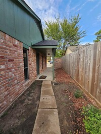 15027 Tilley St in Houston, TX - Building Photo - Building Photo