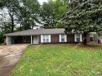 958 Mecklenburg Cove