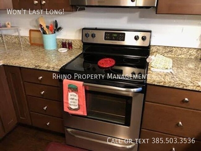 829 E Three Fountains Dr