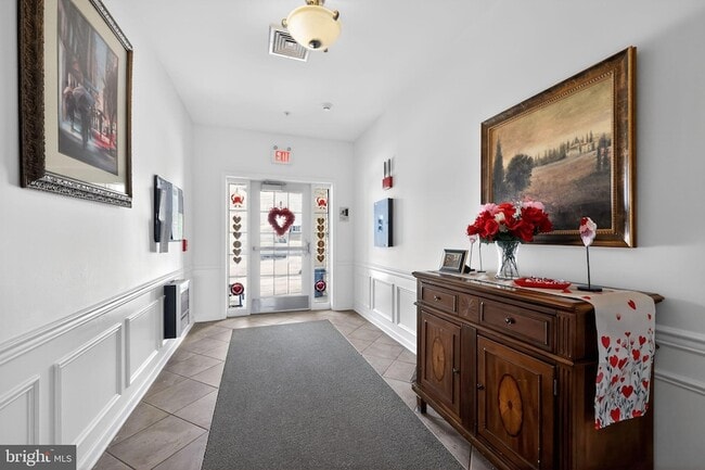 1014 Creekside Dr in Brookhaven, PA - Building Photo - Building Photo