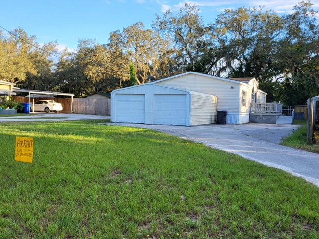 829 Louise St in Brandon, FL - Building Photo - Building Photo