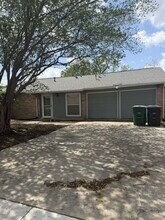 9227 Spring Dawn St in San Antonio, TX - Building Photo - Building Photo