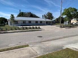 513 N 9th St in Fort Pierce, FL - Building Photo