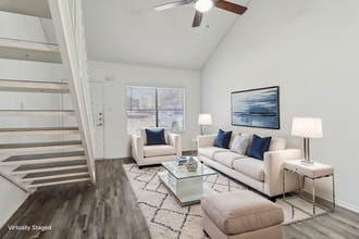 Hampton Townhomes in Crowley, TX - Foto de edificio - Building Photo