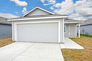 463 River Run Wy in San Antonio, TX - Building Photo