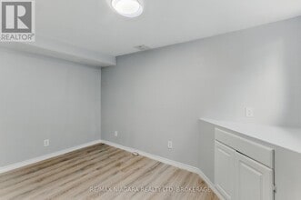 290 Scholfield Ave S in Welland, ON - Building Photo - Building Photo