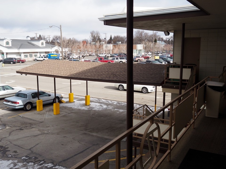 Fully furnished apartments in downtown in Idaho Falls, ID - Building Photo