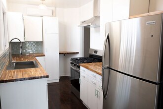 3029 W Vernon Ave in Los Angeles, CA - Foto de edificio - Building Photo