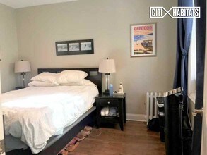 20 Commerce St-Unit -2B in New York, NY - Building Photo - Building Photo