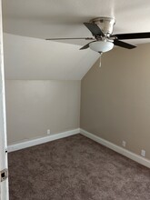 2909 Myrtle St, Unit 2907.5 in Oakland, CA - Foto de edificio - Building Photo