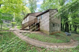 2217 Clift St NW in Huntsville, AL - Building Photo - Building Photo