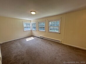 174 Mt Pleasant Rd in Newtown, CT - Building Photo - Building Photo