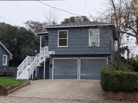 1835 Washington Ave in Oroville, CA - Building Photo