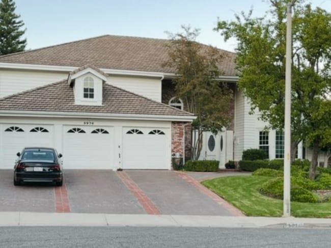 property at 5970 Kingham Ct