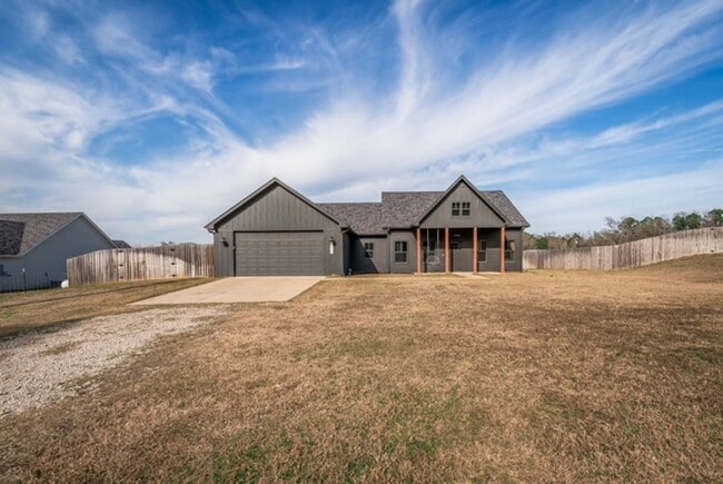 15159 County Rd 220 in Tyler, TX - Building Photo - Building Photo