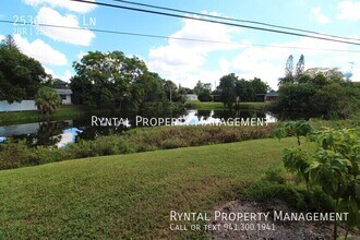 2530 Terry Ln in Sarasota, FL - Building Photo - Building Photo
