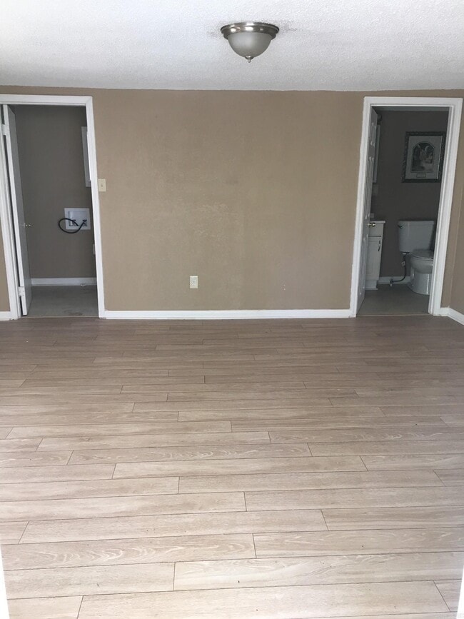 49.5 Hill Ln in Little Rock, AR - Building Photo - Building Photo