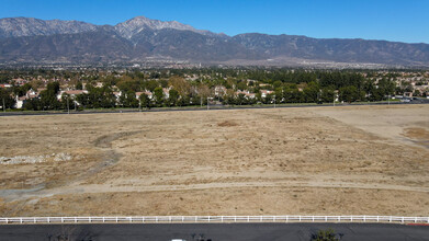 10591 Town Center Dr in Rancho Cucamonga, CA - Building Photo - Other