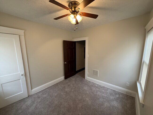 11916 Browning Ave in Cleveland, OH - Building Photo - Building Photo