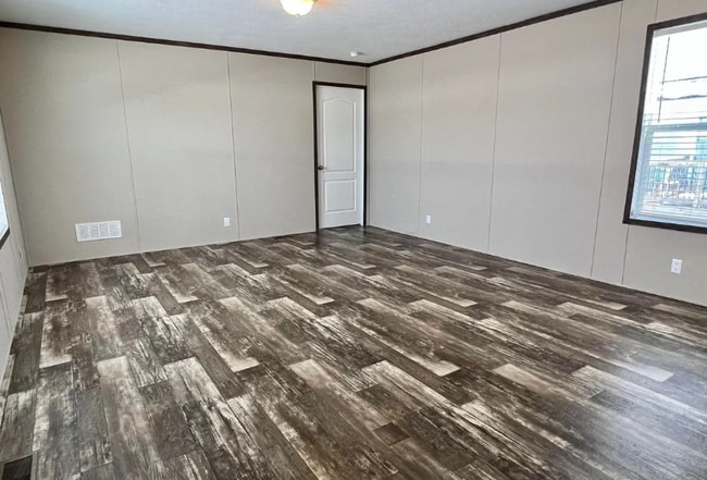 6580 N Hampshire Dr in Holly, MI - Building Photo - Building Photo