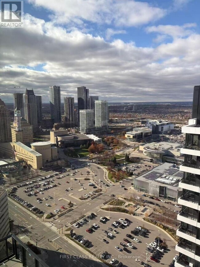 4015 The Exchange in Mississauga, ON - Building Photo - Building Photo