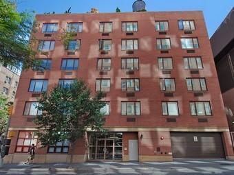 316 E 63rd St in New York, NY - Building Photo