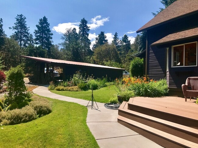 5615 Mill Creek Rd in The Dalles, OR - Building Photo - Building Photo