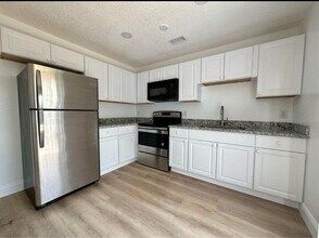 4522 Kirk Rd in Lake Worth Beach, FL - Foto de edificio - Building Photo