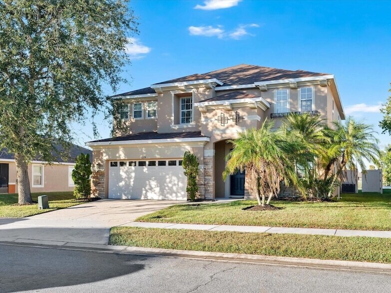 2274 Geneva Dr in Lakeland, FL - Building Photo