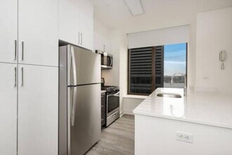 3 Hanover Square in New York, NY - Building Photo - Building Photo
