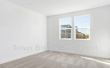 125 Orange Spgs Ct in Roseville, CA - Foto de edificio - Building Photo