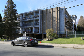 815 5th Ave in New Westminster, BC - Building Photo - Building Photo