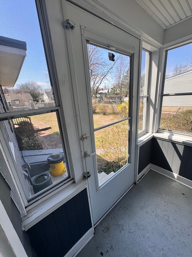 127 Bentley Ave, Unit Studio in Trenton, NJ - Foto de edificio - Building Photo