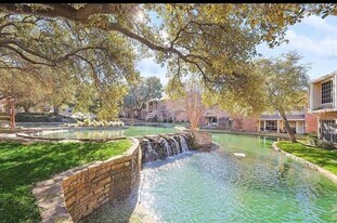 3550 Country Square Dr in Carrollton, TX - Building Photo