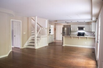 1930 Oak Ridge Ct in Marietta, GA - Building Photo - Building Photo