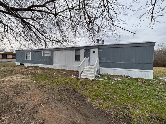 property at 2129 Puetts Chapel Rd