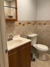 132 Hallock Rd in Lake Grove, NY - Building Photo - Building Photo