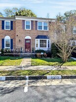 11373 Cromwell Ct in Woodbridge, VA - Building Photo