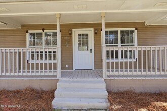 936 Jenkins St in Pearl, MS - Foto de edificio - Building Photo