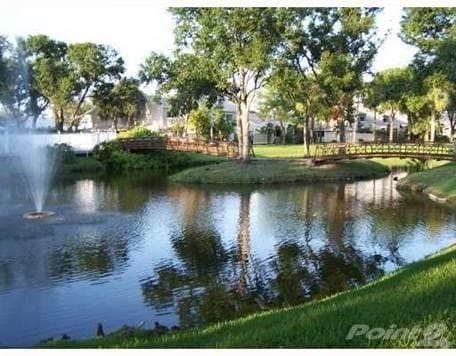 2046 Winners Cir in North Lauderdale, FL - Building Photo
