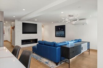 447 E Cooper Ave in Aspen, CO - Foto de edificio - Building Photo