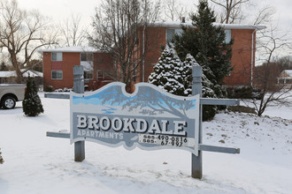 BrookDale Apartments in Rochester, NY - Foto de edificio - Building Photo