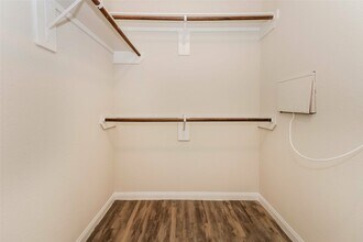 5707 S Brenwood Dr in Katy, TX - Building Photo - Building Photo