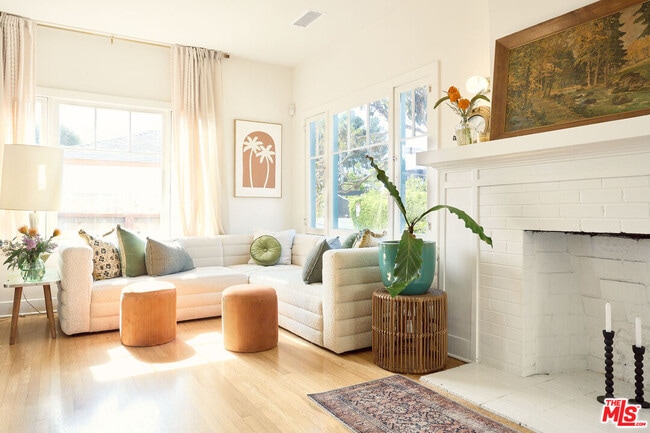 818 Palms Blvd in Los Angeles, CA - Building Photo - Building Photo