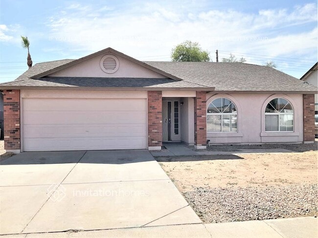 property at 504 N Hassett